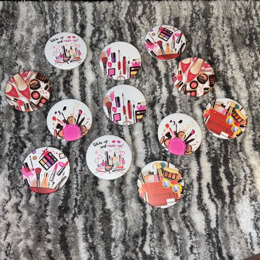 NWOT Costume cosmetic fashion mirrors!